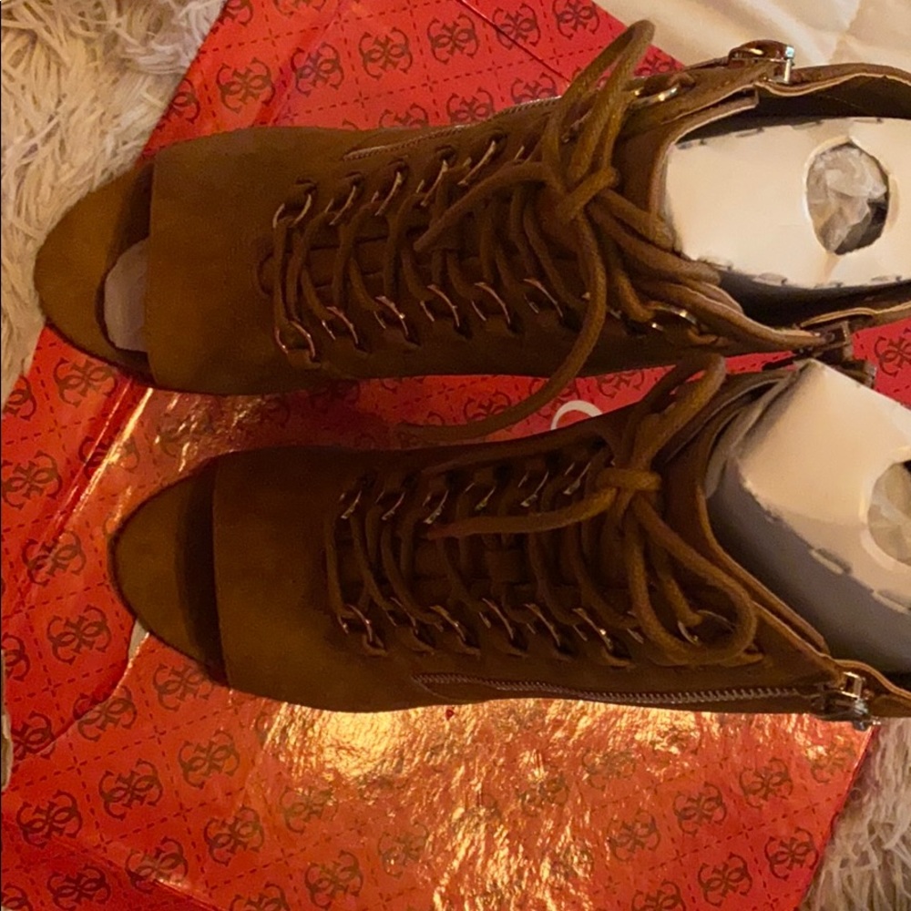 Guess shoes - Picture 4 of 9